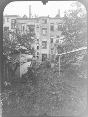 Pirna, Maxim-Gorki-Straße 16. Wohnhaus (1900). Hoffront