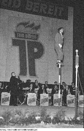Dresden, Großer Garten, Freilichtbühne "Junge Garde" (eingeweiht am 12. August 1955), Filfestspiele, August 1955