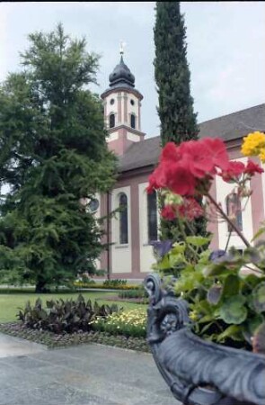 Mainau, Insel Mainau: Durchblick zur Kirche