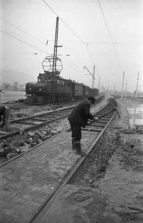 Gleisbauarbeiten bei der Endhaltestelle Battstraße im Zusammenhang mit der Modernisierung der Albtalbahn.