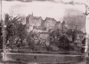 Schloss Colditz, Ansicht über die Mulde von Westen