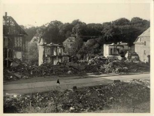 Zerstörungen Zweiter Weltkrieg - Luftangriff 2./3.09.1942. Belchenstraße 47 - 51, Weiherfeld