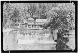 Kirnitzschtal. Lichtenhainer Wasserfall mit Gasthaus