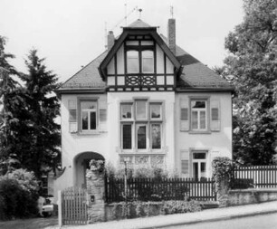 Hofheim am Taunus, Kapellenstraße 17