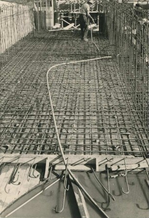 vier Autobahnbrücken aus Spannbeton, 1959