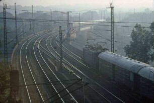 Stuttgart Bad Cannstatt Rosensteinbrücke Ferngleis Lok Baureihe 144 041 Dienstpersonenzug B4yg-Wagen