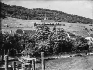 Bieler See : Kirche am Hang des Bieler Sees