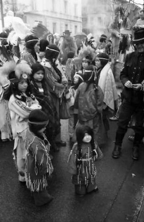 Freiburg: Freiburger Fasnet 1972 [Indianer]
