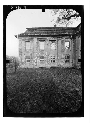 Zernikow (Großwoltersdorf-Zernikow), Zernikower Straße. Gutshaus (1746). Gartenfront (Teilansicht)