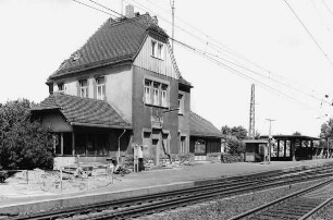 Bahnhof (Massivbau); Erzhausen, Bahnstraße 194