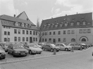 Wohnhaus (Kern 1501/1600, Umbau 1737) und ehem. Erzbischöfliche Kammer : Halle-Altstadt, Domplatz 10 und 1. Wohnhaus (Kern 1501/1600, Umbau 1737) und ehem. Erzbischöfliche Kammer. Straßenansicht