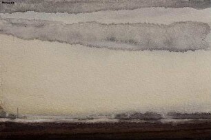 Auflichtender Himmel über Bodennebel