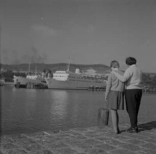 Saßnitz. Fährhafen mit den Fährschiffen Sassnitz (DDR) und Der Starke (Schweden)