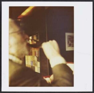 Wolfram Siebeck trinkt im l’Atelier du Joel Robuchon