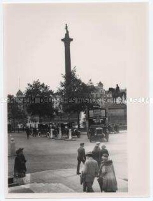 London, Trafalgar Square und Nelson's Column