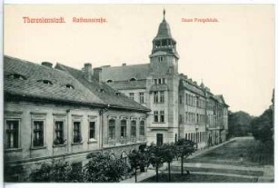 Theresienstadt. K. u. K. Postamt : Theresienstadt, Rathausstraße. Neues Postgebäude