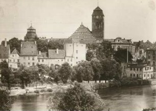 Sagan (poln. Zagan), Blick über den Bober auf das Kloster