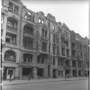 Negativ: Ruine, Ansbacher Straße 35, 1950