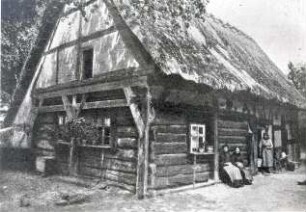 Wohnhaus in Theisa : Bauwesen - Exterieur. Ort: Theisa. Altes Blockhaus.