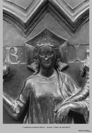 Türreliefs : Die Tugenden : Caritas