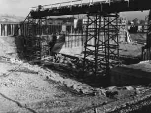 Wehrbaustelle Hohenfeld-Kitzingen/Main