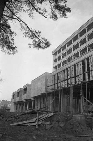 Bau des neuen städtischen Altersheims "Parkschlössle"