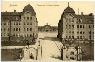 Bautzen. Eingang zur Husarenkaserne