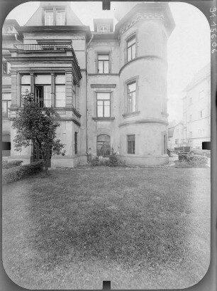 Leipzig-Zentrum, Waldstraße 86. Villa "Mückenschlößchen" (1892; B. Richter). Straßenfront (Teilansicht)