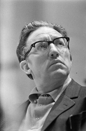 Horst Förster : Portrait des Dirigenten und Musikwissenschaftlers Horst Förster, aufgenommen in Leipzig