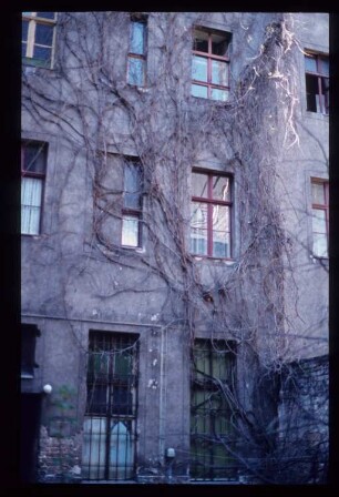 Diapositive: Eisenbahnstr. 22, 1983
