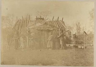 Hütte der Ainu (Sammlung Bronislaw Pilsudski, 1887-1905)