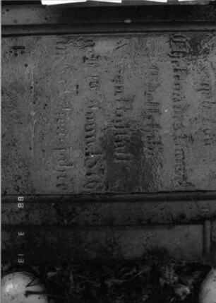 Grabstein 1015 (Detailaufnahme 3)