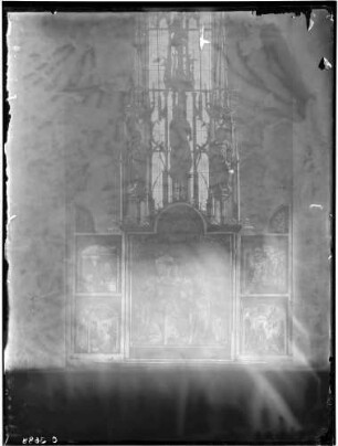 Schwaigern Evangelische Stadtkirche (ehemals Sankt Johannes Baptistkirche) Hochaltar im Chor