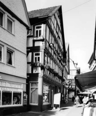 Fachwerkwohnhaus; Alsfeld, Obergasse 10