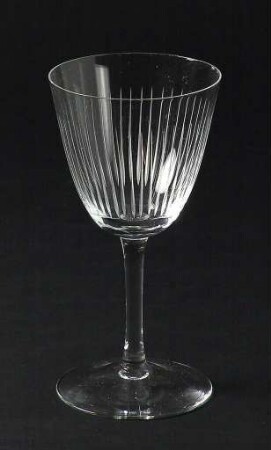 Kelchglas, Form "AE, hoher Stiel" mit Strahlenschliff