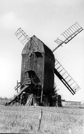 Colbitz. Lindemanns Mühle, Bockmühle, Baujahr 1861 (1992 umgesetzt)