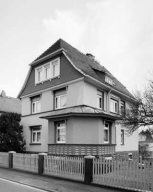 Wohnhaus; Lauterbach, Schillerstraße 10