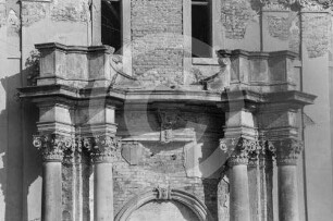 Hauptportal des Schlosses Klein-Kotzenau