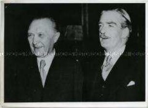 Konrad Adenauer mit dem britischen Außenminister Eden