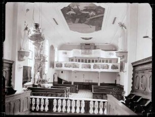 katholische Spitalkirche innen nach Westen