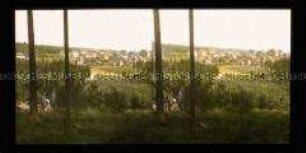 Blick auf Oberpfannenstiel, zwei Wanderer im Vordergund