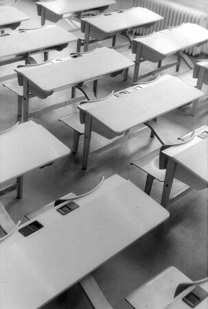 Dresden-Striesen, Fetscherstraße 2. 6. Mittelschule. Klassenzimmer