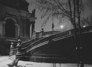 Dresden. Aufgang zur Brühlschen Terrasse von Süden am Georg-Treu-Platz