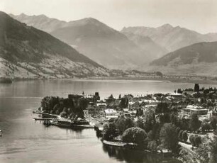 Zell am See : Zell am See. Blick gegen Hohe Tauern mit Kitzsteinhorn