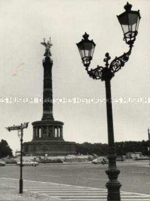 Blick auf die Berliner Siegessäule und Großen Stern