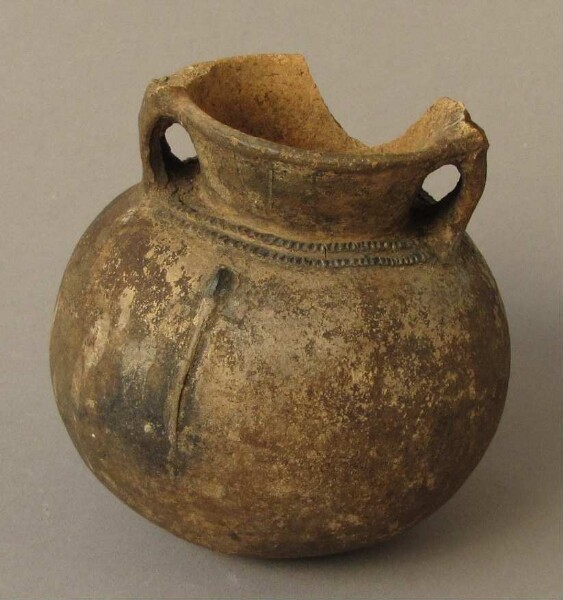 Clay vessel