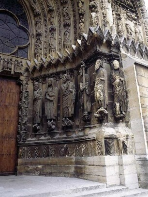 Säulenfiguren vom rechten Gewände : Reims. Kathedrale Notre Dame. Südportal der Westfassade. Säulenfiguren vom rechten Gewände (nach 1211)