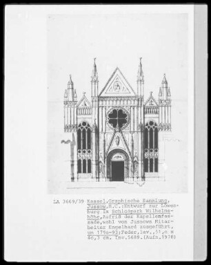 Kassel & Schloßpark Wilhelmshöhe & Löwenburg & Kapelle & Fassade