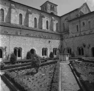 Zisterzienserabtei Casamari — Kreuzgang