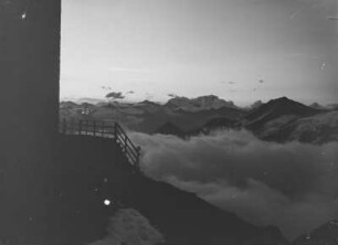 Berggipfel : Blick von der Prager Hütte in Richtung des Großglockners (ca. 3798m).
